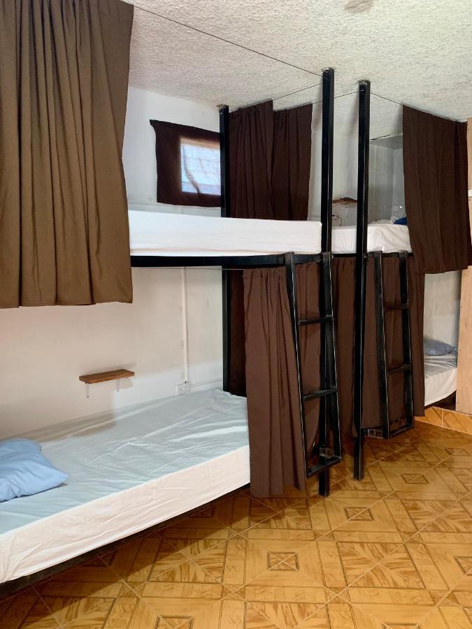 Spanglish Hostel Вальядолид Экстерьер фото
