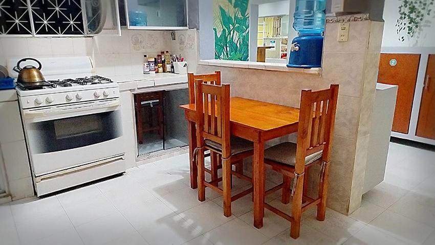 Spanglish Hostel Вальядолид Экстерьер фото